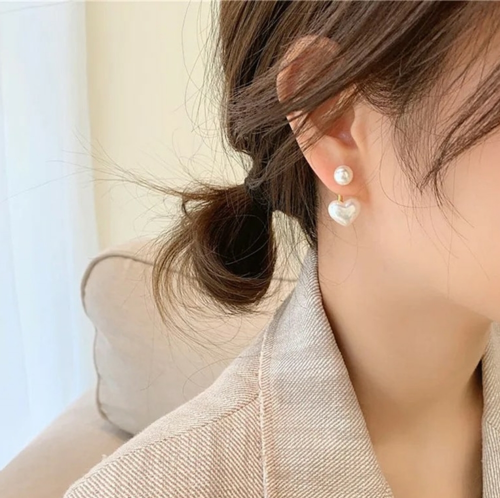 Pearl Heart Earrings - Picture 3 of 6